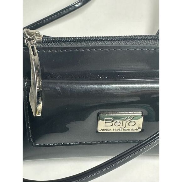 Beijo Handbag Fashion Small Wristlet / Crossbody Shiny Patent Silver Gray - Picture 7 of 9